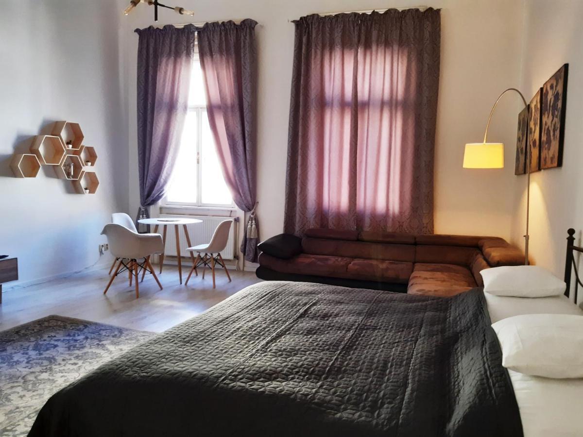 Entrez Apartment 3 - Historical Centre Kosice Luaran gambar